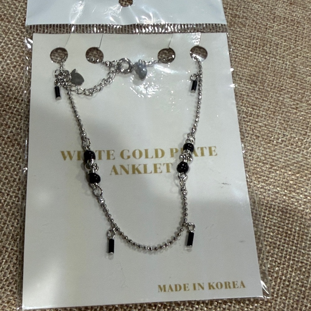 Elegant Silver and Black Anklet
